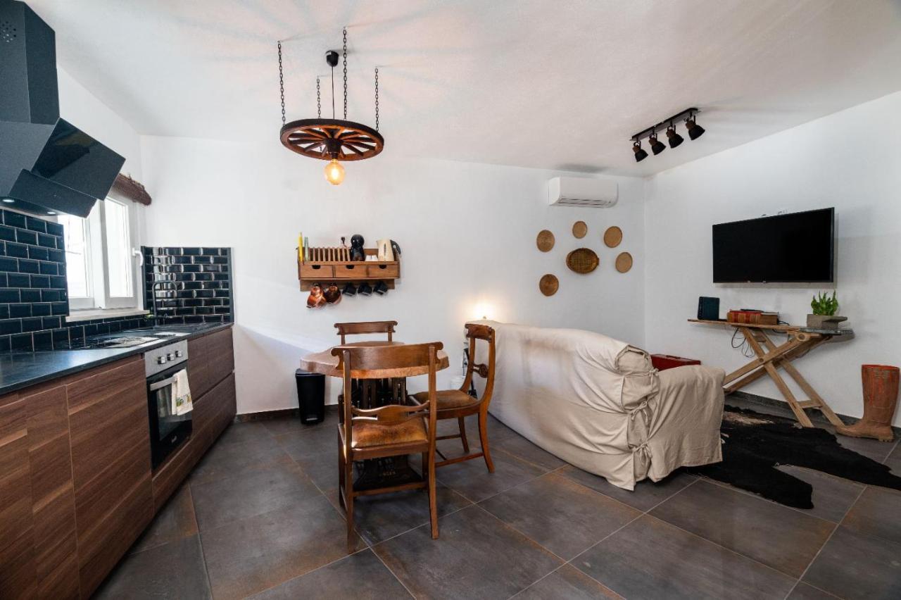 Casa Estabulo- Cozy Rustic Farmhouse Loft Touro Estômbar Buitenkant foto